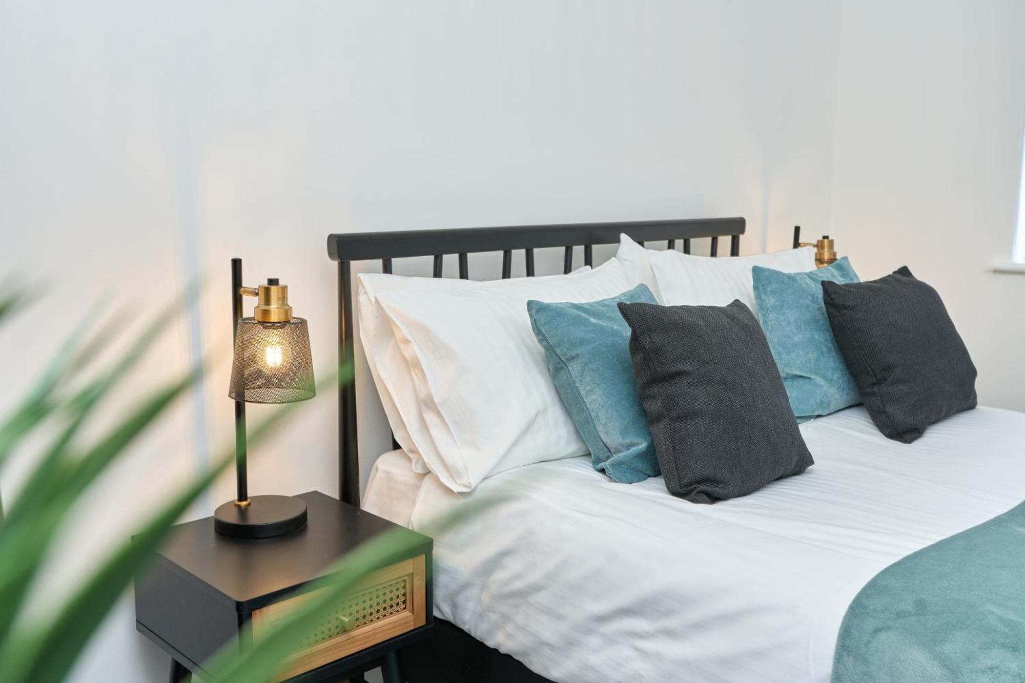 Ventnor Terrace Haven: Spacious 3-Bed with Beach Proximity Exterior photo